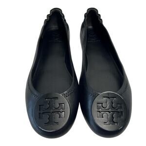 Tory Burch Minnie Black Travel Ballet Flat in Napa Leather w Black Logo Size 6